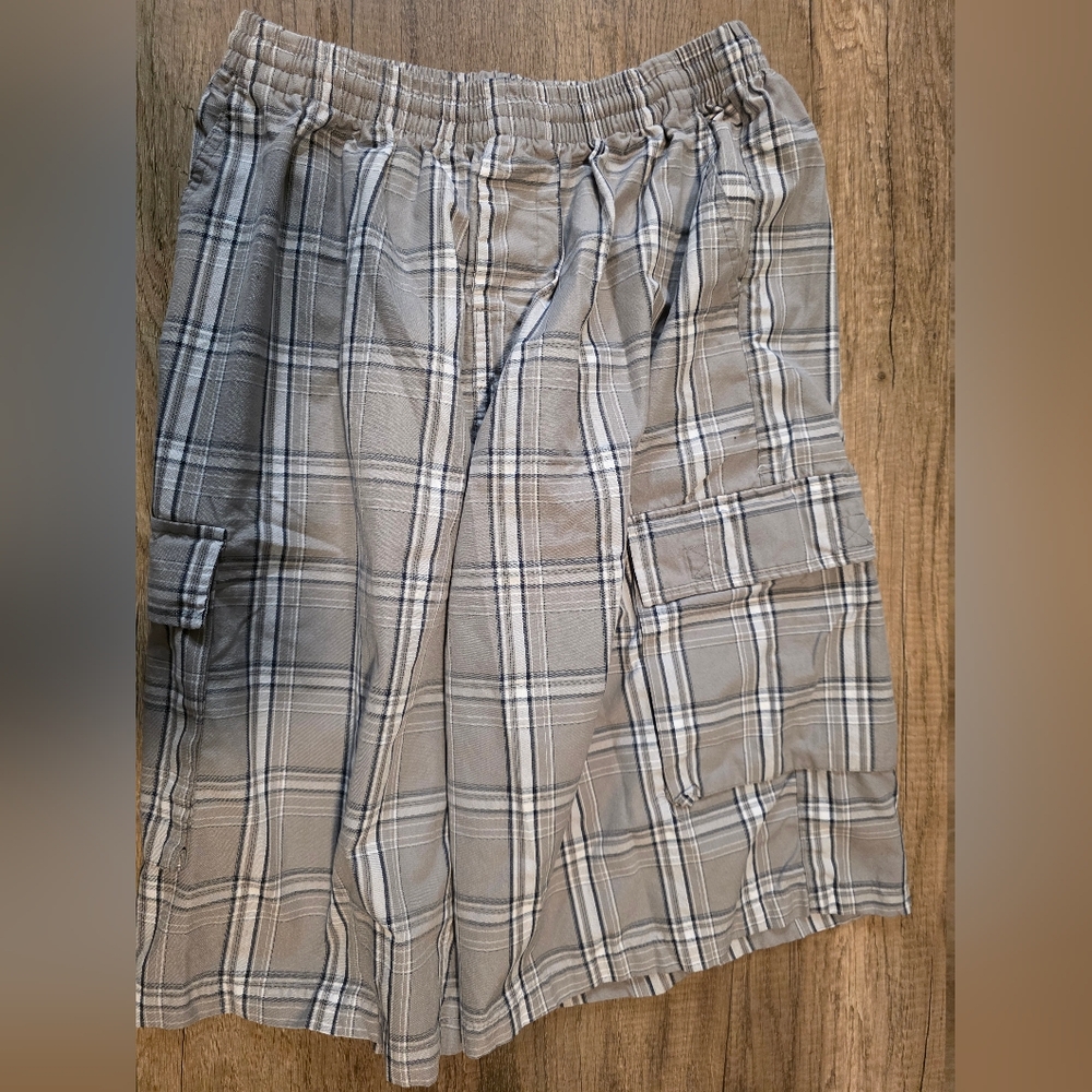 Men's Gray and White Cargo Shorts with Elastic Waistband